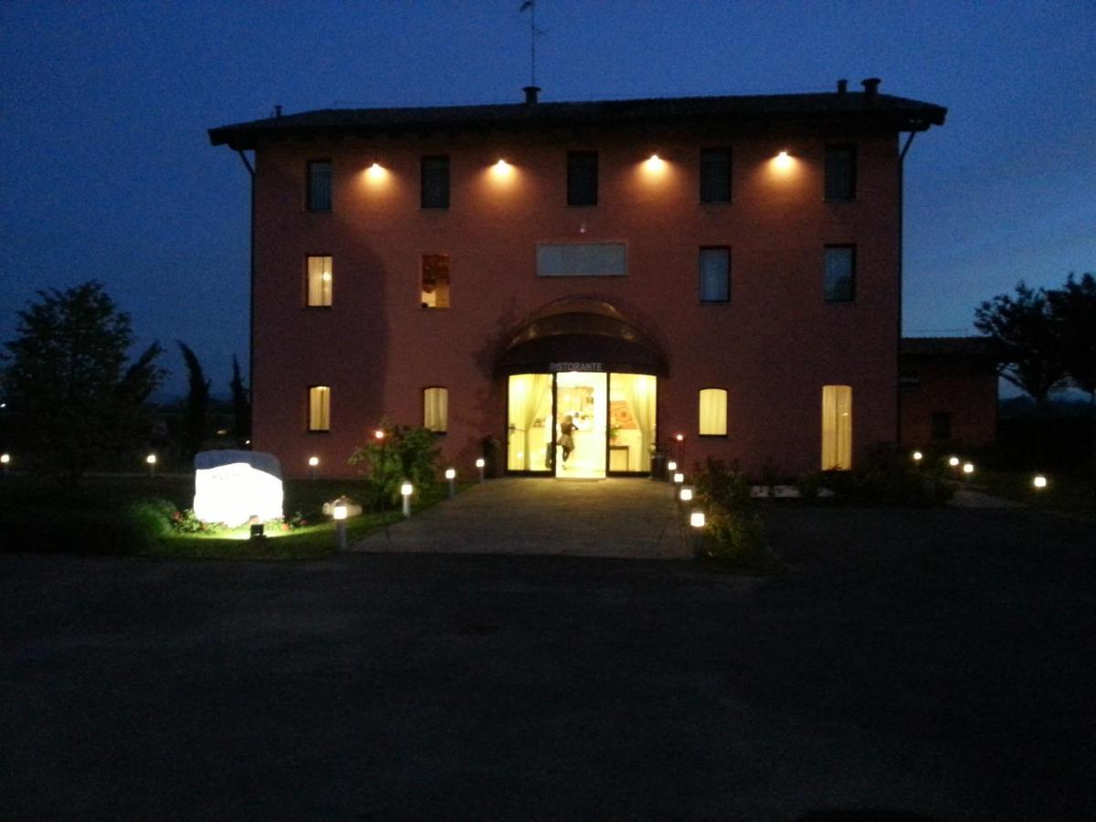 Hotel La Vecchia Reggio Reggio d'Emilie Extérieur photo