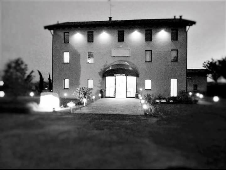 Hotel La Vecchia Reggio Reggio d'Emilie Extérieur photo