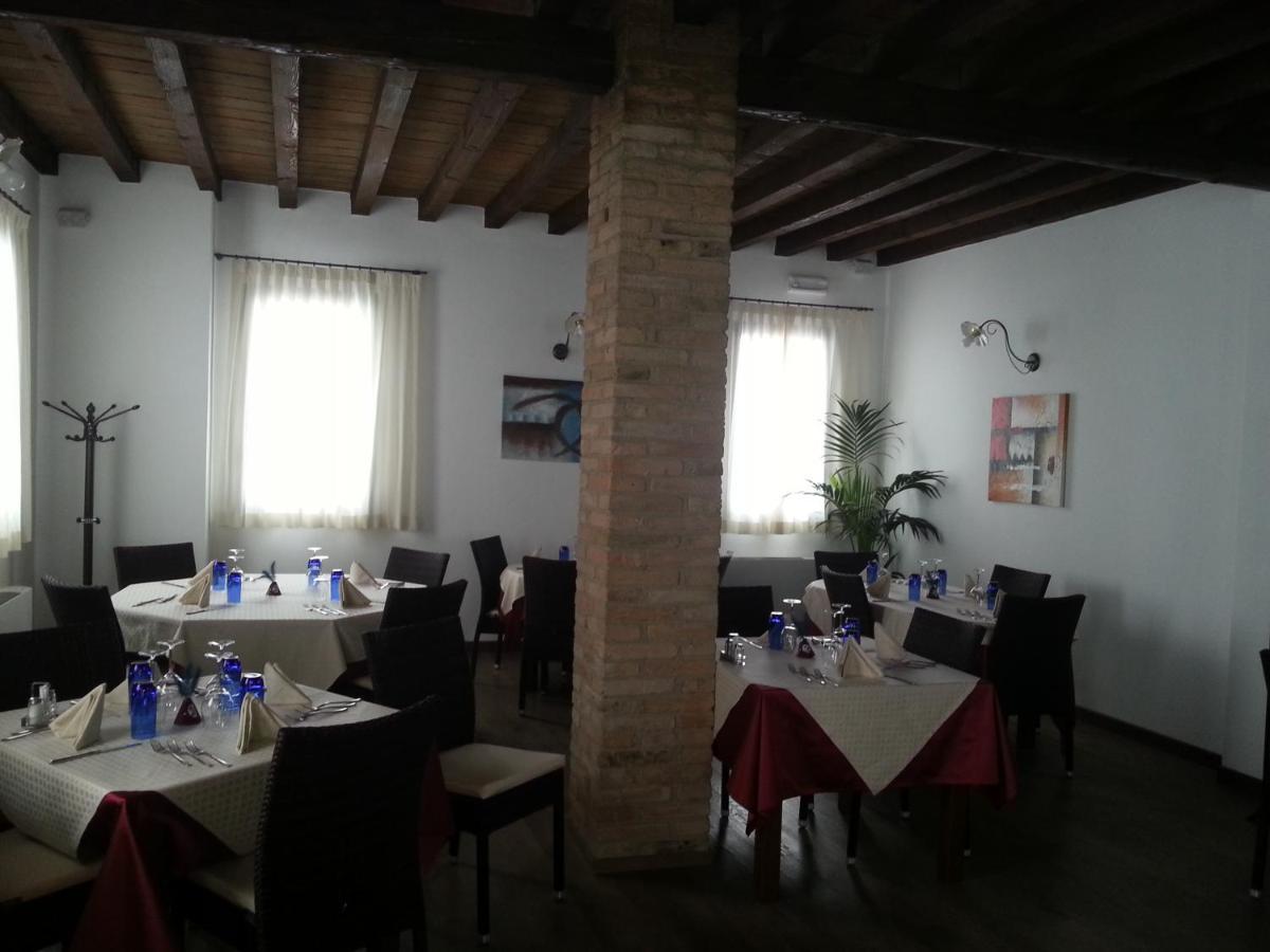 Hotel La Vecchia Reggio Reggio d'Emilie Extérieur photo