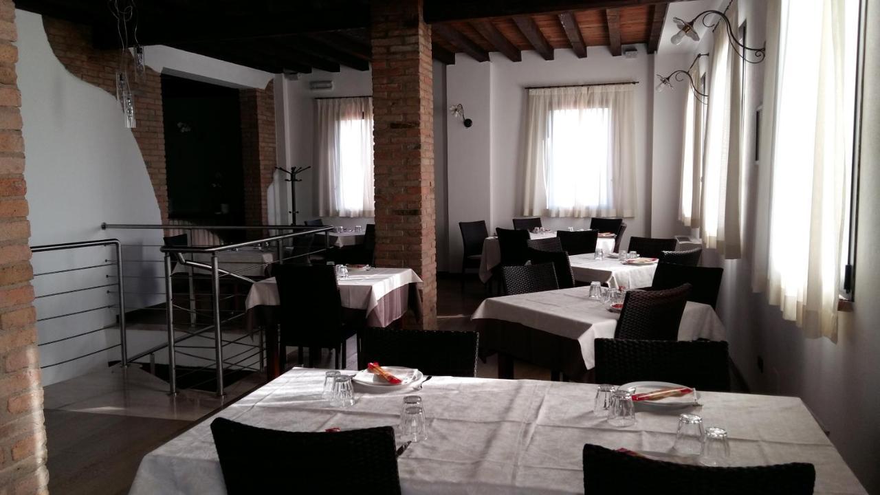 Hotel La Vecchia Reggio Reggio d'Emilie Extérieur photo