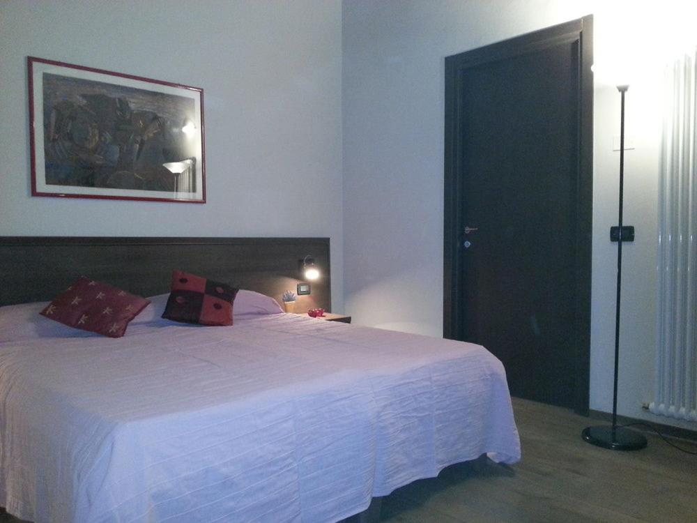 Hotel La Vecchia Reggio Reggio d'Emilie Extérieur photo